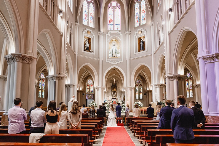 Boda por la iglesia